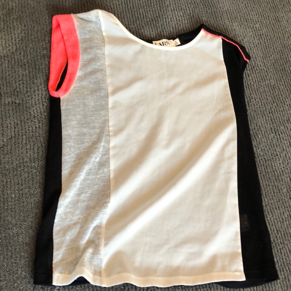 Mixed fabrics women’s size small tank top
